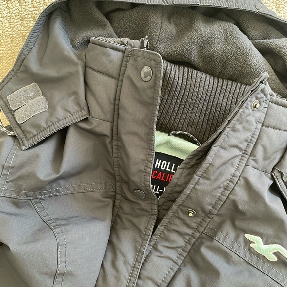 Hollister All-Weather Jacket - Picture 15 of 15